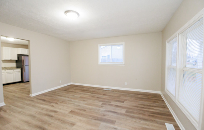 3 beds, 1 bath, $1,295