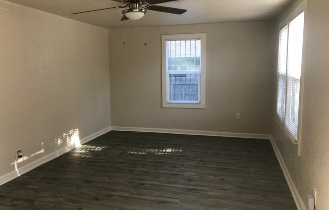 2 beds, 1 bath, $1,375