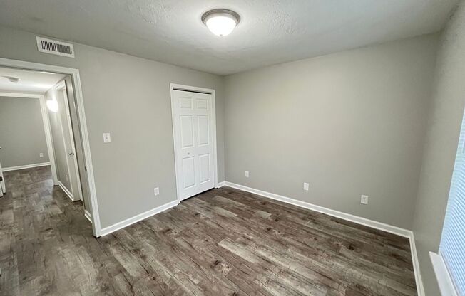 2 beds, 1 bath, $1,325