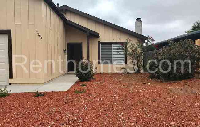 Mira Mesa, 11303 Kelowna Rd, Charming single level home close to all, Fireplace, 2 Car Garage!