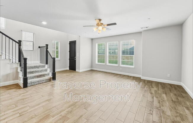 213 SUMA DR