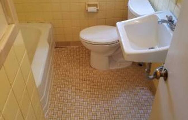 1 bed, 1 bath, 504 sqft, $1,059, Unit 103