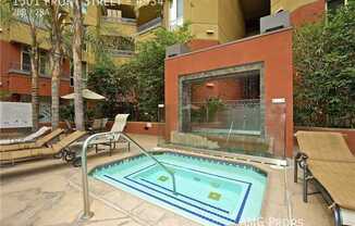1501 Front St Unit 239