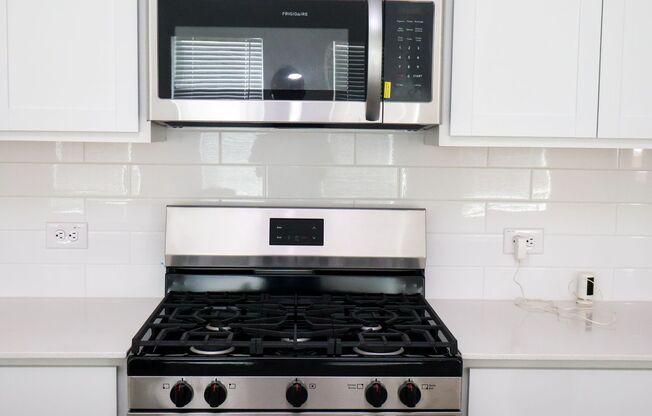 Special Offer for qualified tenants! Brand-New Home! Modern 4-Bed Home with Community Pool & Internet in Aubrey.