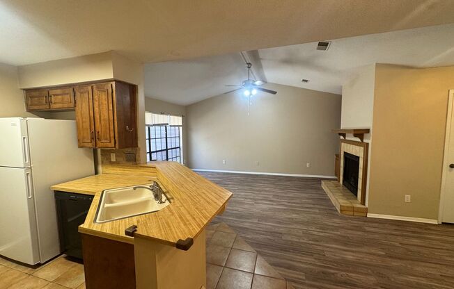 Corner Unit and One Level