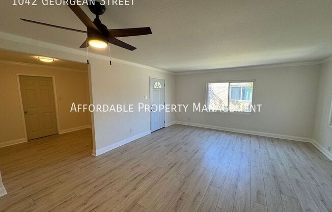 1042 GEORGEAN ST