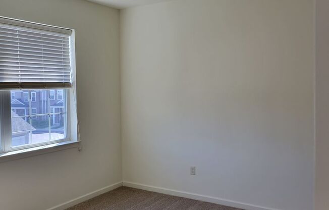 2 beds, 2 baths, 1,252 sqft, $1,680, Unit SU40330