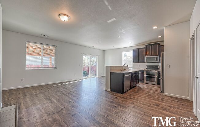 Single-Level Vancouver Home with Covered Patio & Fenced Backyard