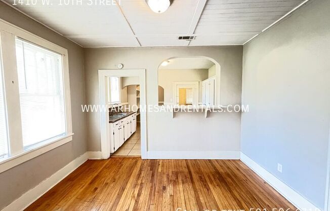 1410 W 10 ST