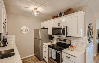 2 beds, 1 bath, $995