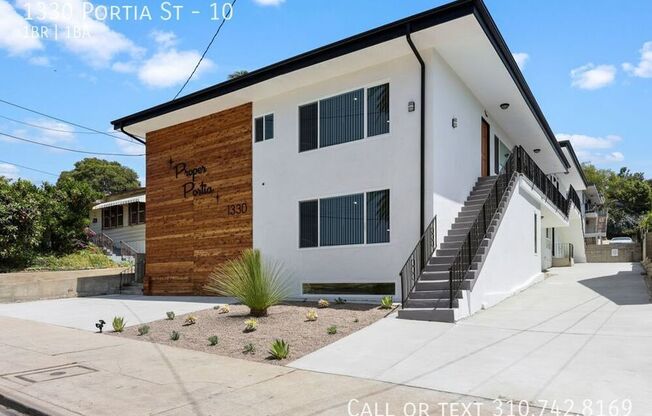 1330 PORTIA ST