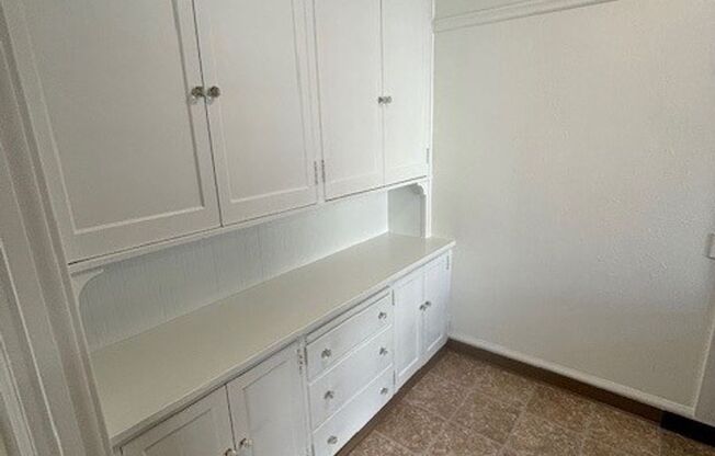 1 bed, 1 bath, $3,095, Unit 23