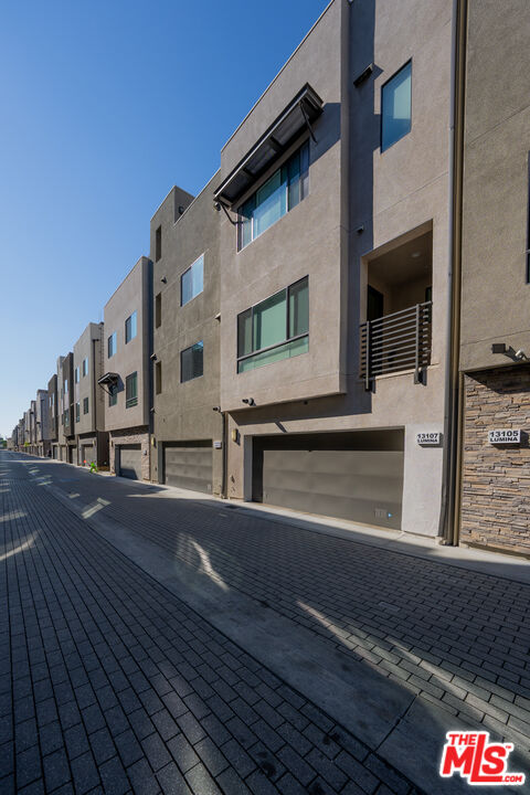13107 W LUMINA WAY