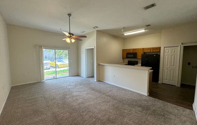 Move In Special! 1/2 Off 1st Months Rent Timber Run Downstairs Condo!