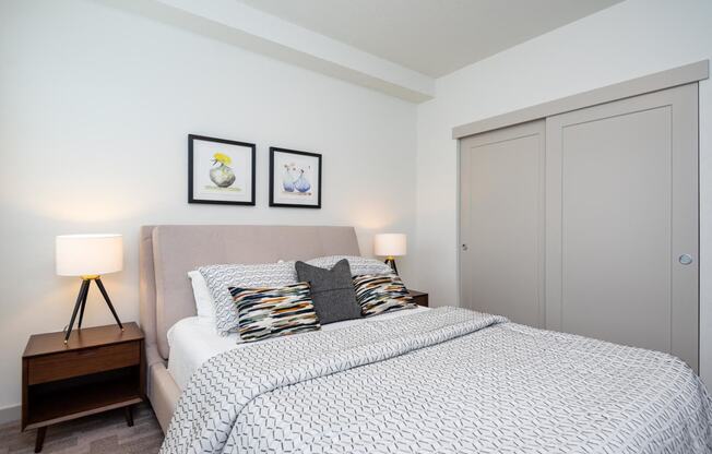 Windsor at Amberglen Apartments | Bedroom