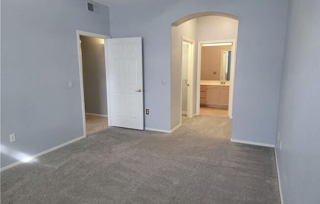 2 beds, 2 baths, $1,495, Unit Building 1