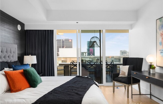 2 beds, 3 baths, 2,230 sqft, $11,000, Unit 14F