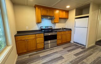 1 bed, 1 bath, $895, Unit 785 Hwy 99N - Apt. 8A