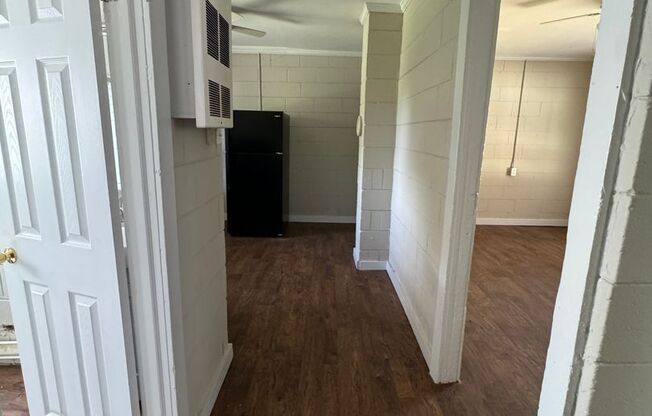 2 beds, 1 bath, $900