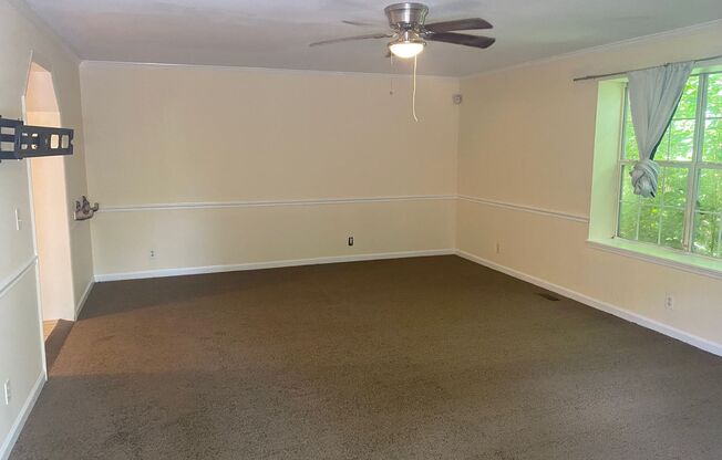 2931 Hummingbird Ln.