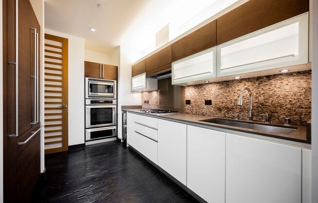 1 bed, 1.5 baths, $5,995, Unit #3902