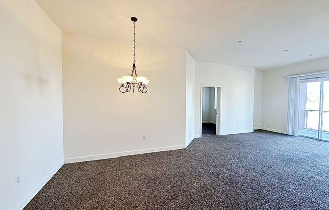 71 E Agate Ave #207