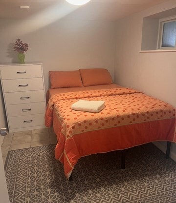 1 bed, 1 bath, $1,900