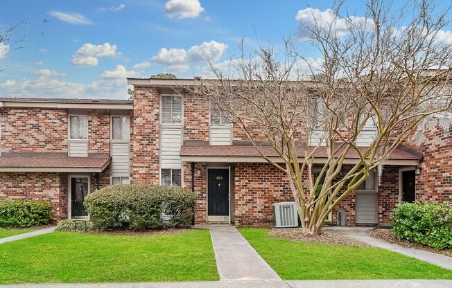 2 bedroom / 1.5 bath Townhome ~ Hannahan, SC