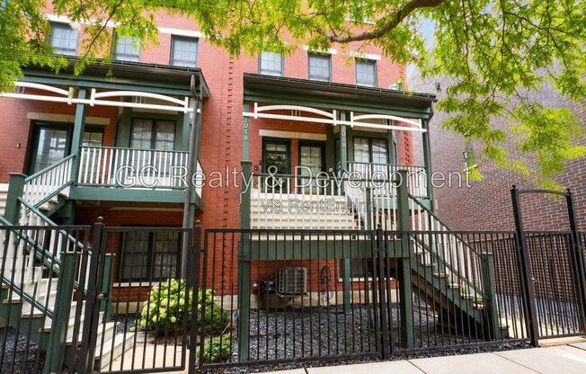 1018 W MONROE ST