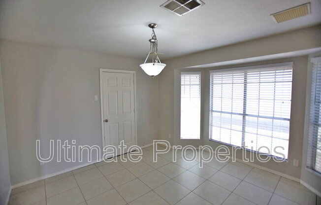 6308 W DESERT CV AVE