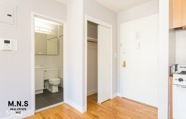 1 bed, 1 bath, $3,150, Unit 9-C