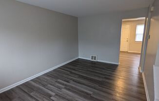 2 beds, 1 bath, 700 sqft, $900, Unit 1402