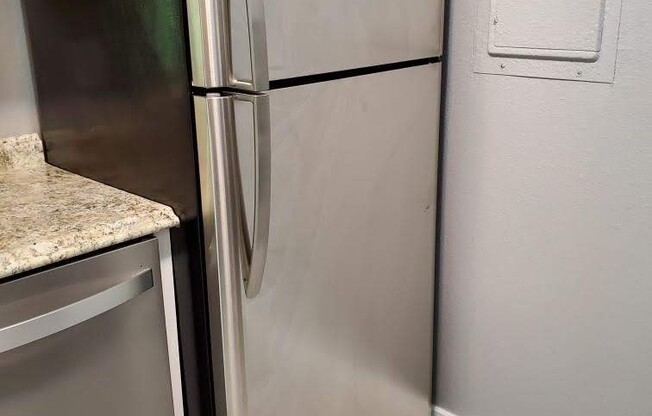 Remodeled ground floor 2 bed!