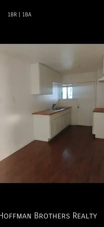 5547 1/2 ATLANTIC AVE