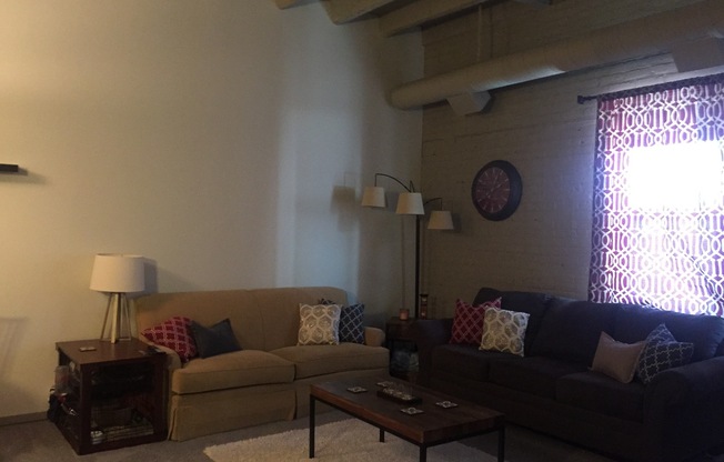 2 beds, 2 baths, 1,096 sqft, $1,655, Unit 408