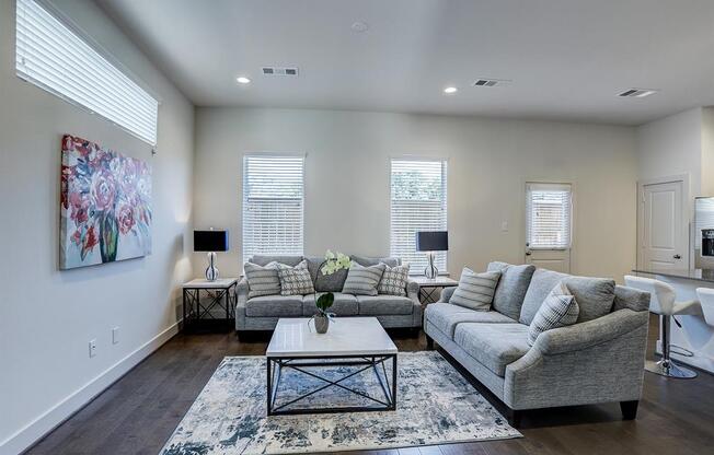 9434 KERRWOOD LN