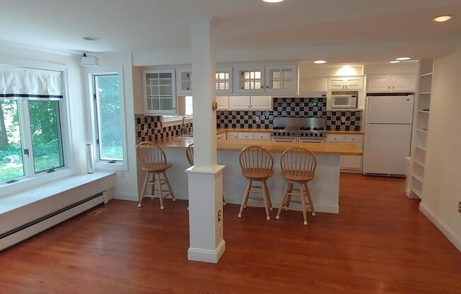 ***Please Respond Directly to the Online Listing, Calls May Not Be Returned***