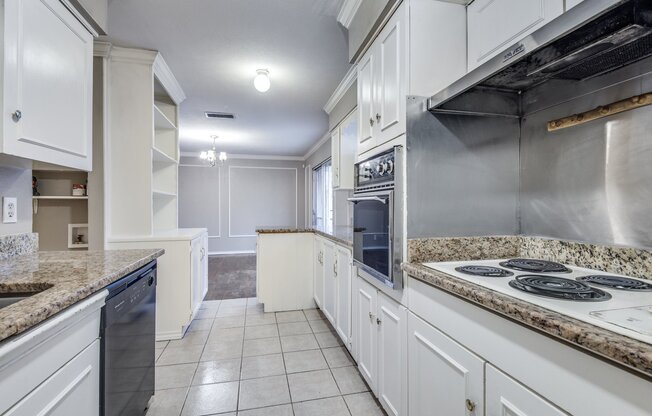2639 GLOBE AVE