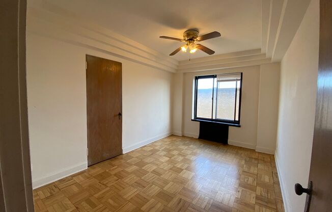1 bed, 1 bath, $1,095, Unit 503