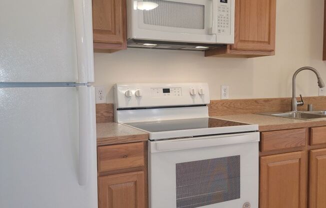 Loyal Heights/Ballard great fully remodeled 2-story 3 bed/2 bath townhome/duplex for $3200!!