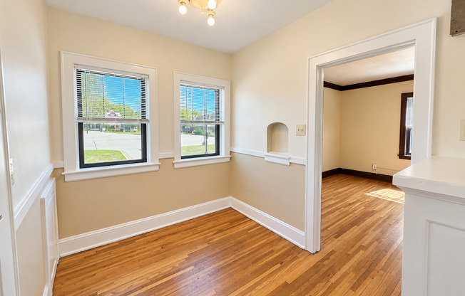 Studio, 1 bath, 445 sqft, $949, Unit 107