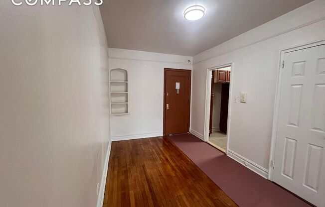 1 bed, 1 bath, $2,200, Unit 1F