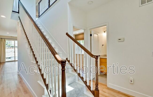 116 COLLEGE AVE