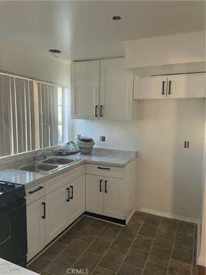 3 beds, 2 baths, 1,200 sqft, $3,700