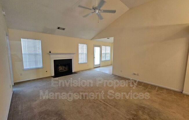 3989 MDW GLN WAY