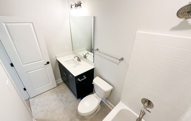 3 beds, 2.5 baths, $2,800