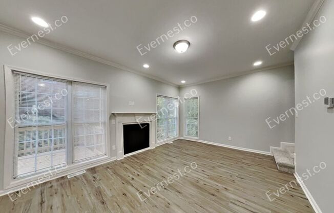 66 HOLLY RD NW