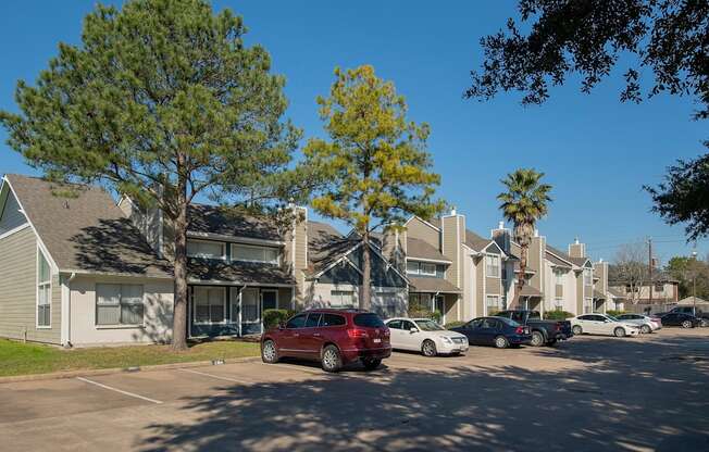 parking spaces in our pearland texas apartment community