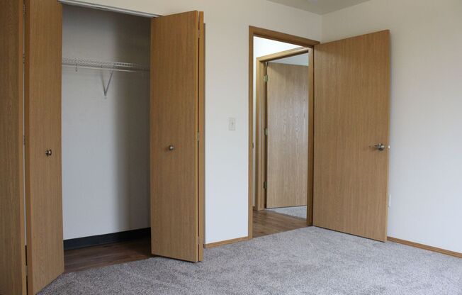 2 beds, 1 bath, 1,050 sqft, $1,149.99, Unit 154-01