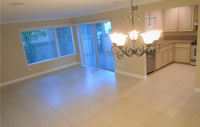 3 beds, 2.5 baths, 1,289 sqft, $3,400, Unit D